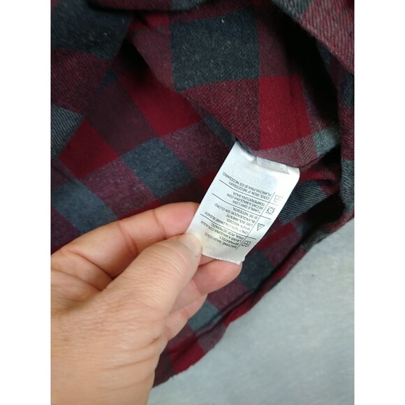 Coleman Plaid Flannel Shirt Men's 2XL Red/Gray Long Sleeve Pockets Outdoor EUC - Picture 10 of 11